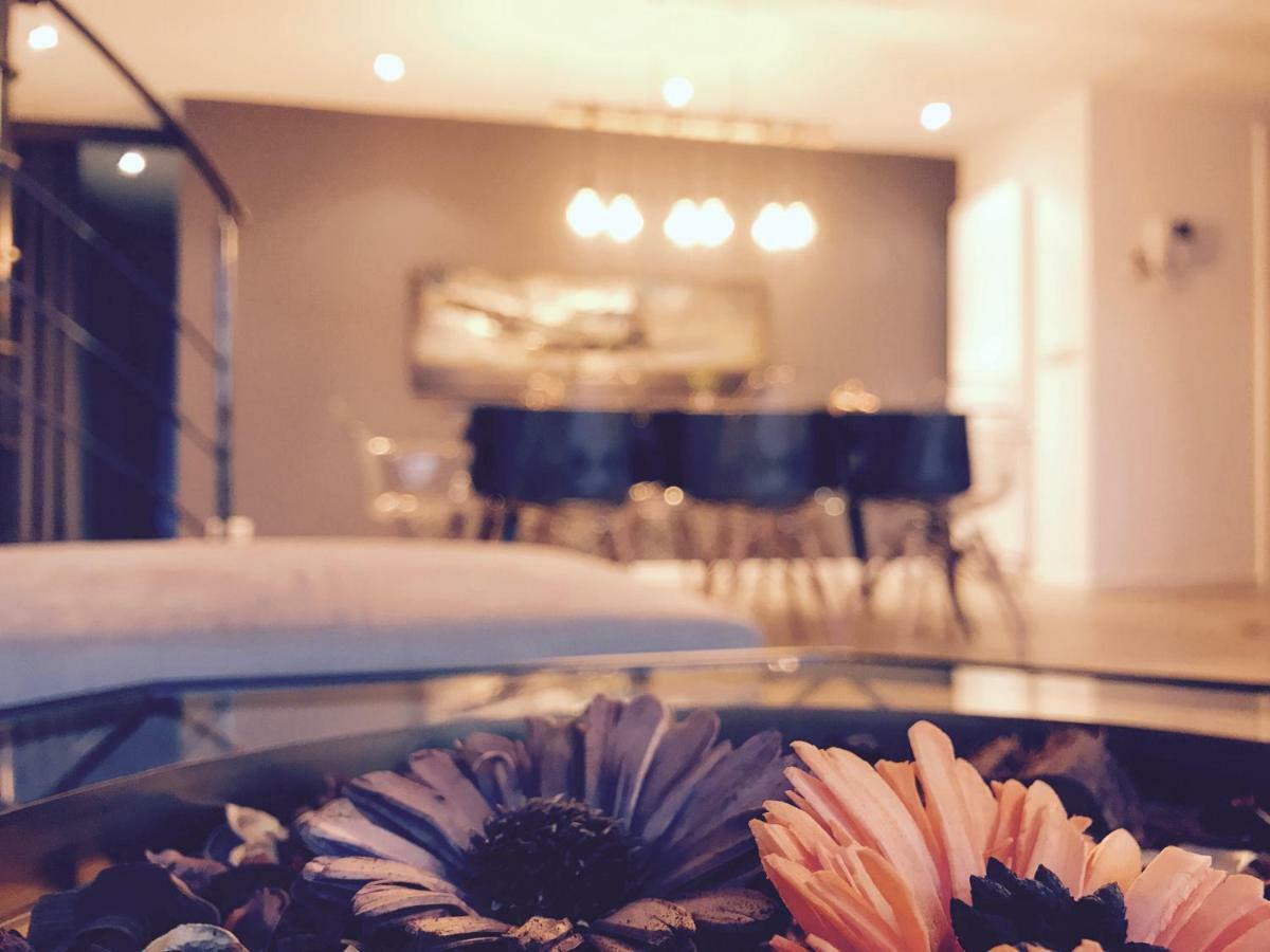 Luxury Loft Duplex Penthouse Of 190M2 & Free Parking ! Apartment Brussel Bagian luar foto